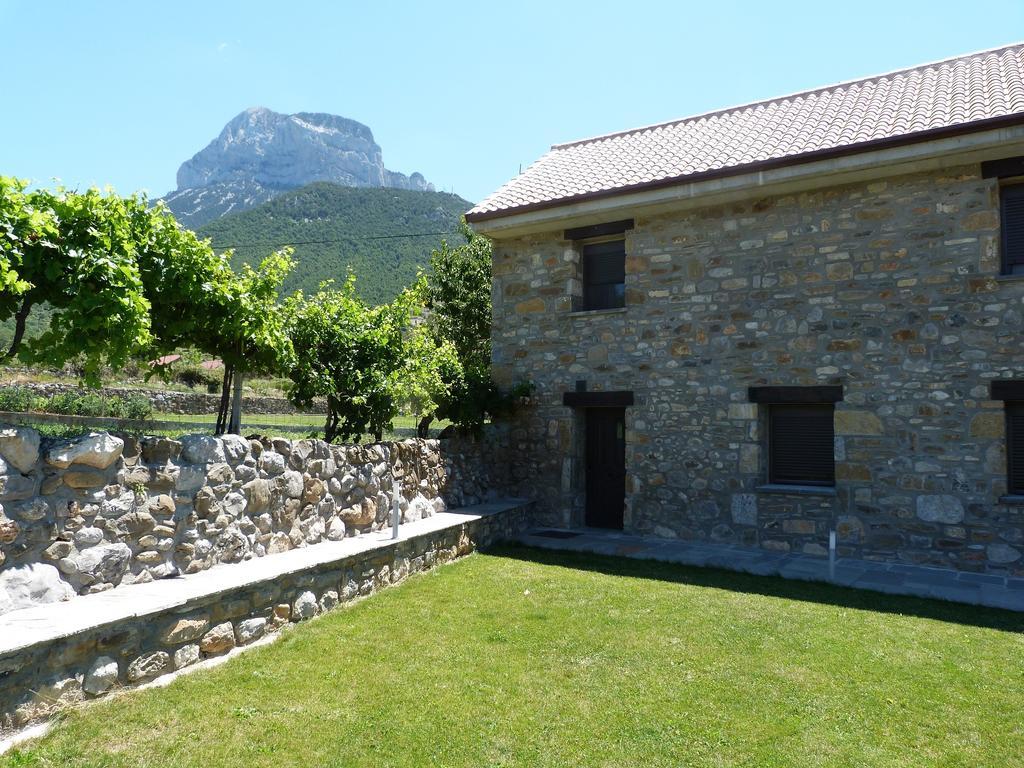 Apartamento Puerta de Ordesa Garden Laspuña Exterior foto