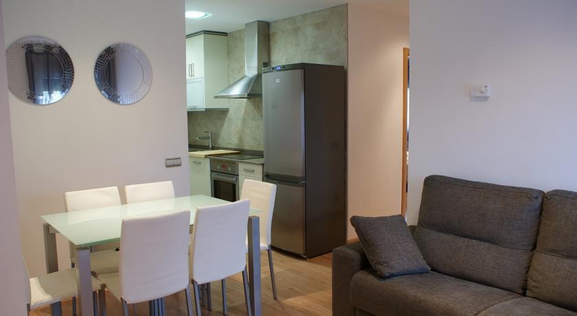 Apartamento Puerta de Ordesa Garden Laspuña Habitación foto